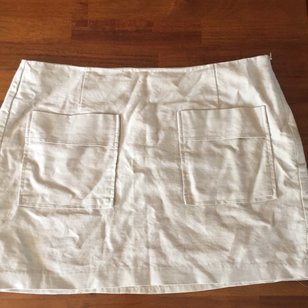 Gap mini skirt